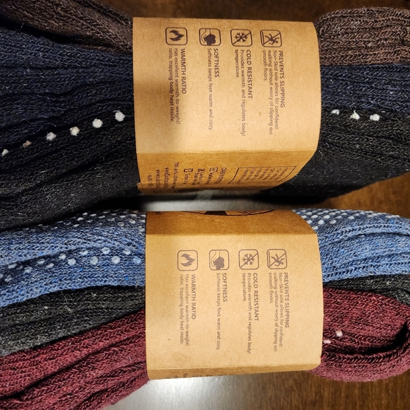 6 pair Yacht & Smith Thermal Socks, NWT - Picture 5 of 6